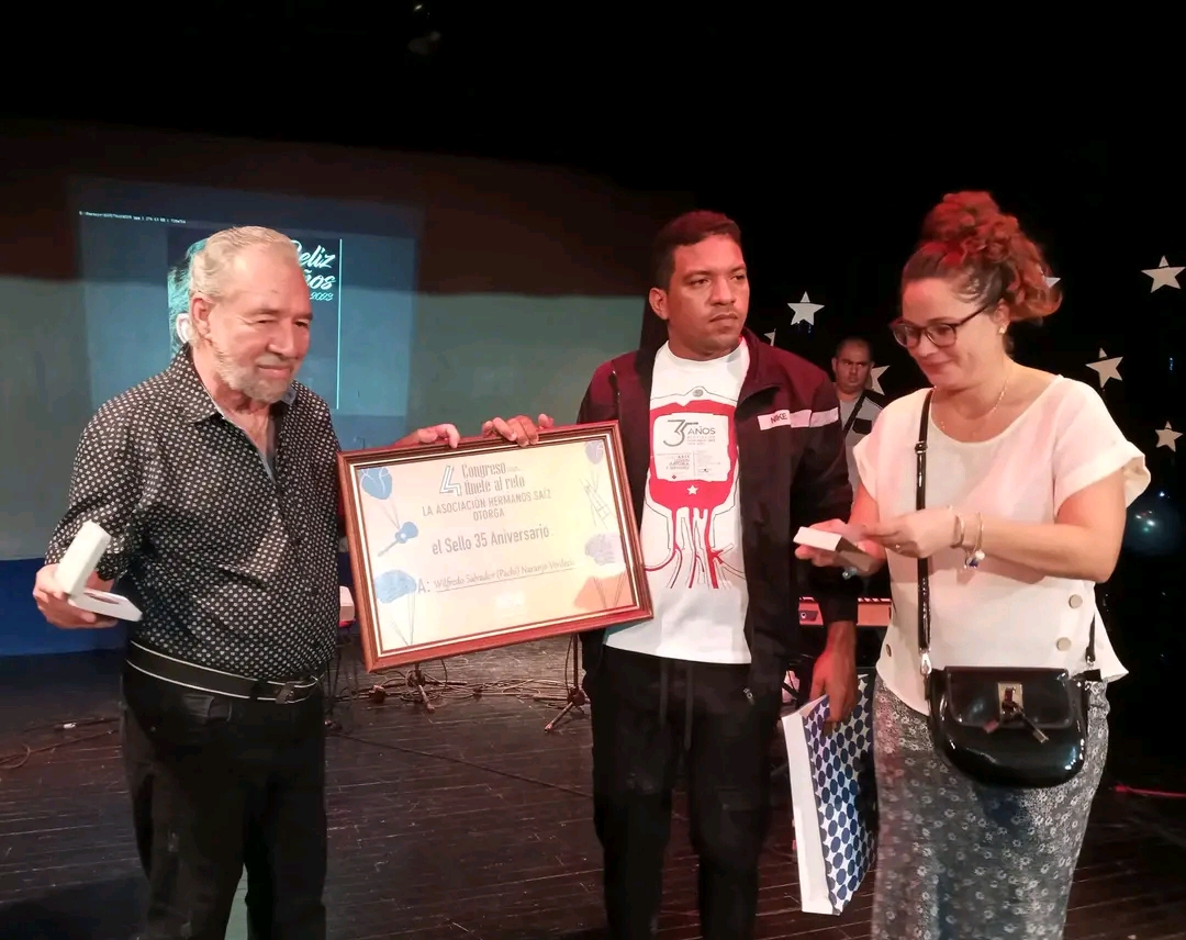Asociación de jóvenes artistas de Cuba distingue a Pachy Naranjo